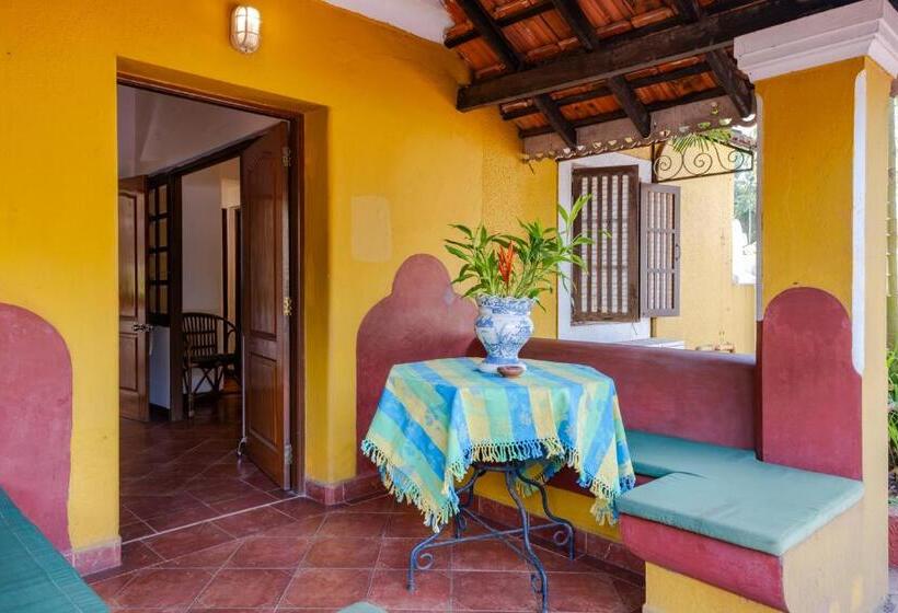 Granpa S Inn Hotel Bougainvillea