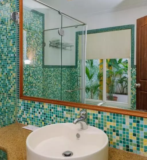 Granpa S Inn Hotel Bougainvillea