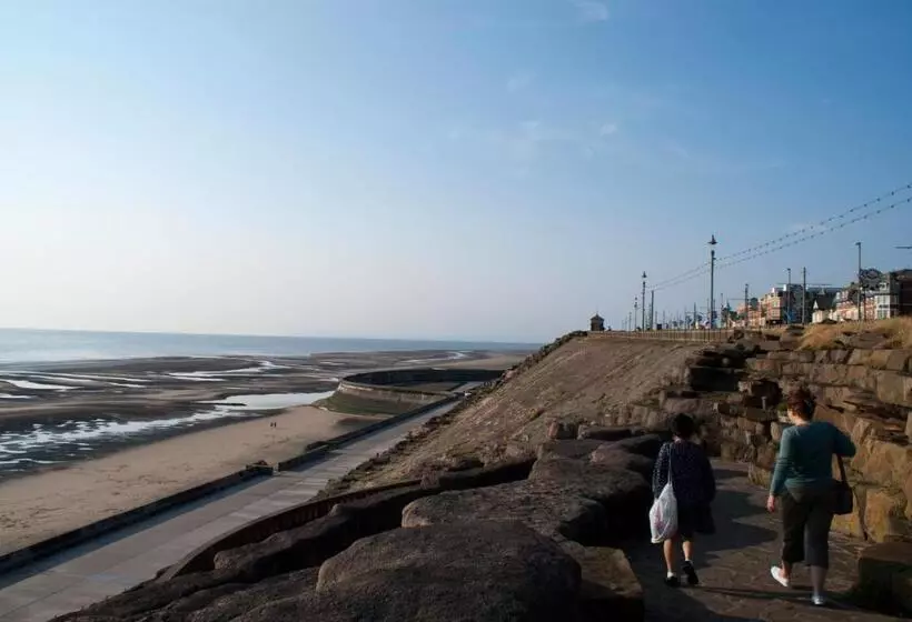 Hotelli The Highfield Private