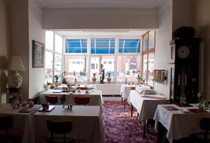 Hotelli The Highfield Private