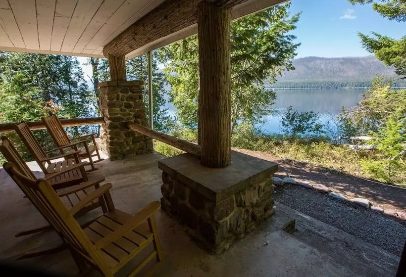 ホテル Lake Mcdonald Lodge   Inside The Park