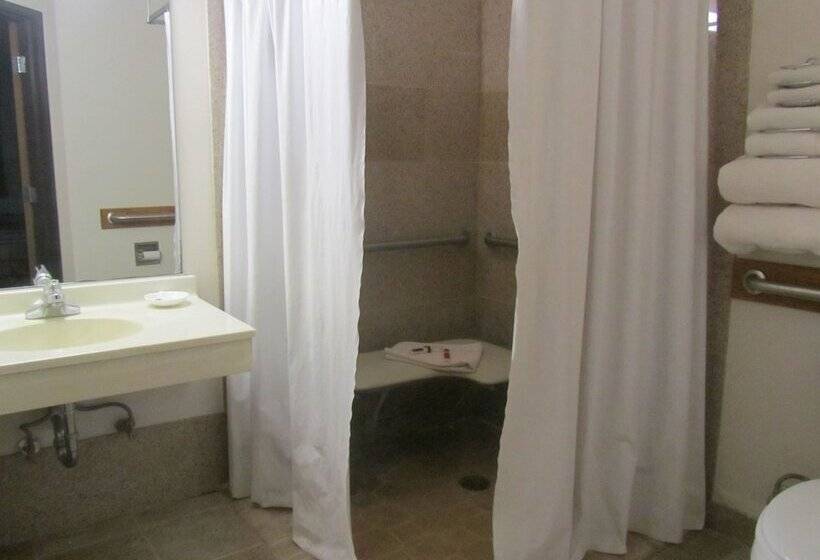 فندق Park View Inn & Suites And Conference Center