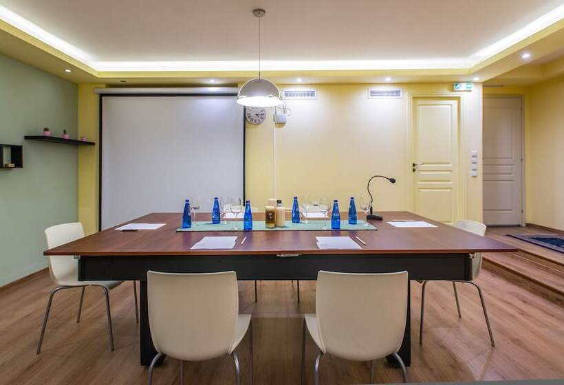 Отель Pirrion Wellness Boutique