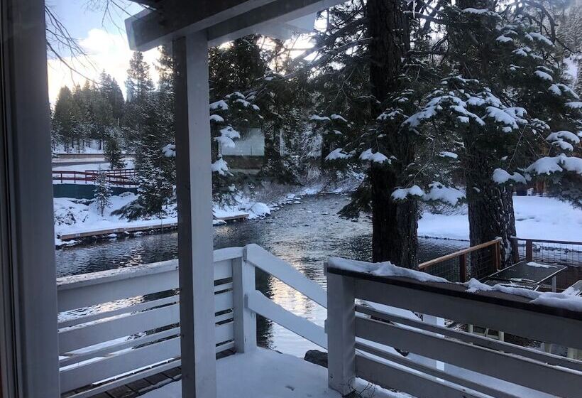 Отель River Ranch Lodge & Restaurant