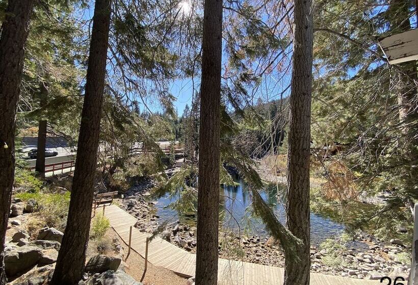 Отель River Ranch Lodge & Restaurant