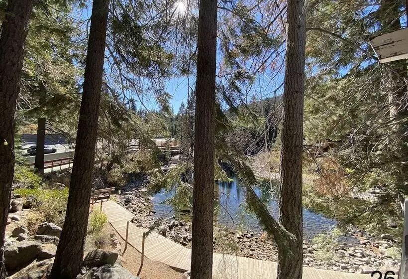 ホテル River Ranch Lodge & Restaurant