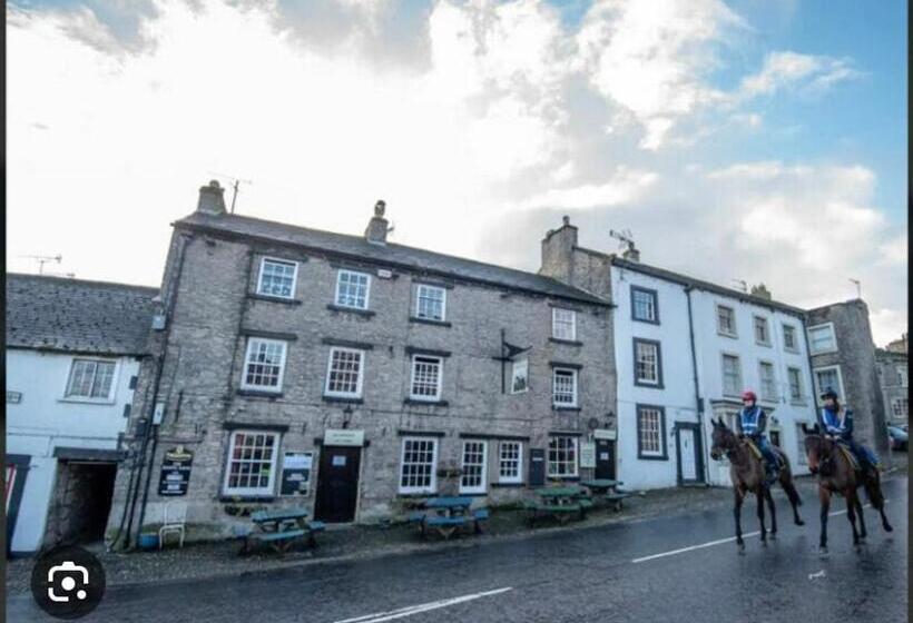 فندق The Dante Arms