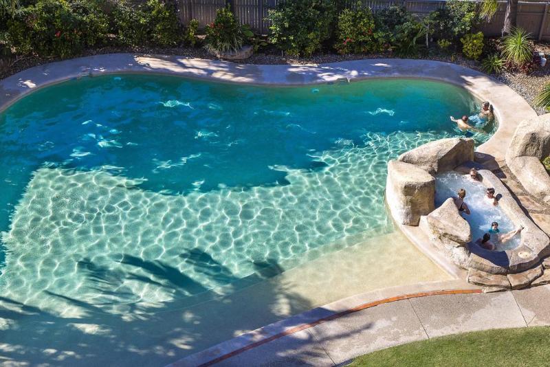 ホテル The Mirage Resort Alexandra Headland