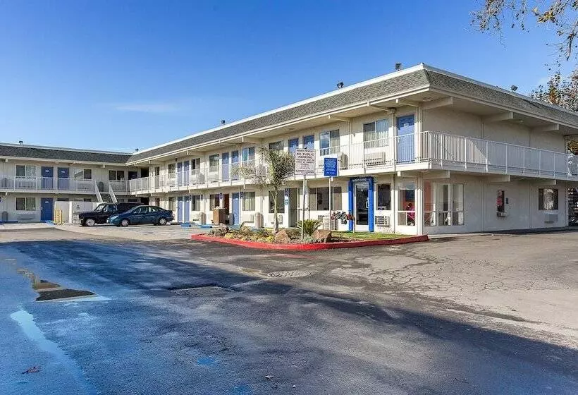 Motel 6 Hayward, Ca  Silicon Valley Gateway