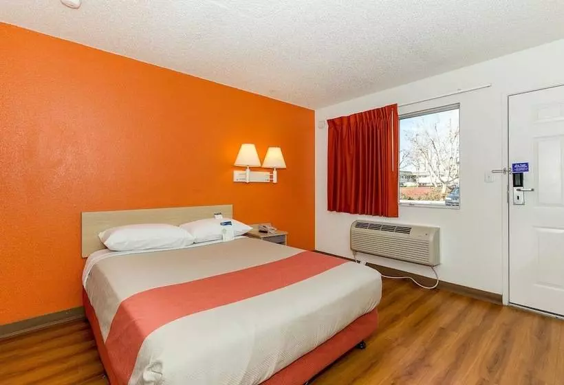 Motel 6 Hayward, Ca  Silicon Valley Gateway