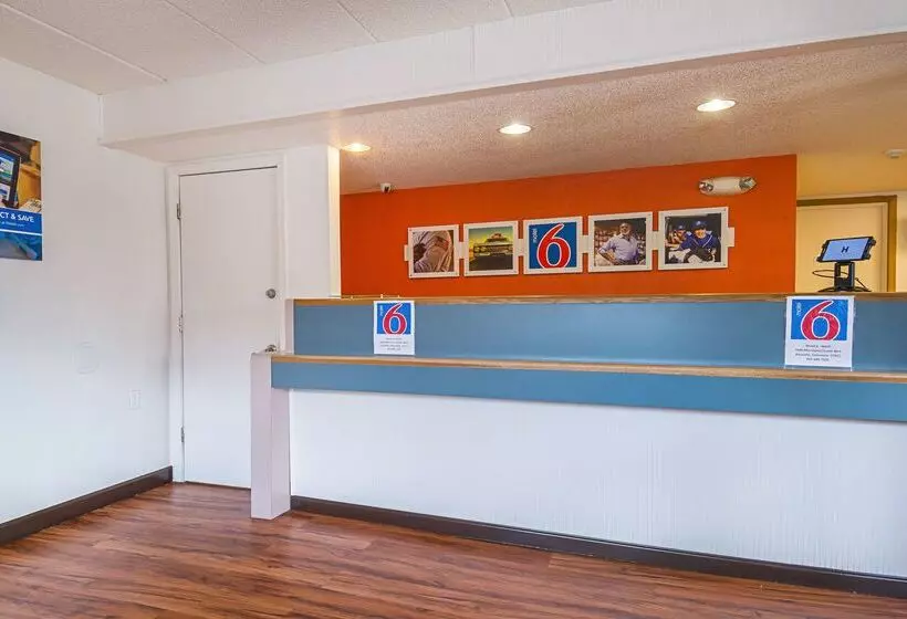 Motel 6 Knoxville, Tn   North