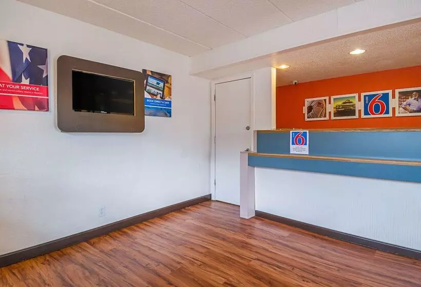 Motel 6 Knoxville, Tn   North