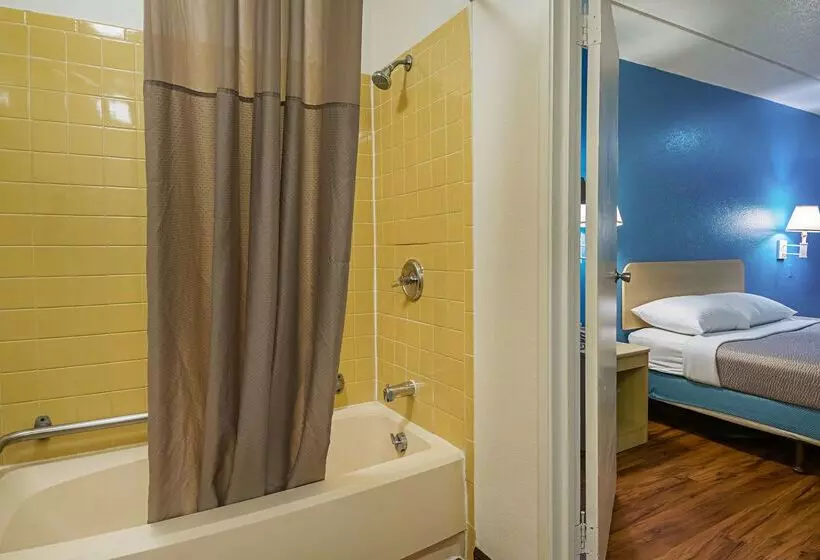 Motel 6 Knoxville, Tn   North