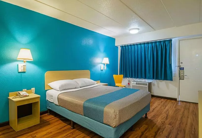 Motel 6 Knoxville, Tn   North