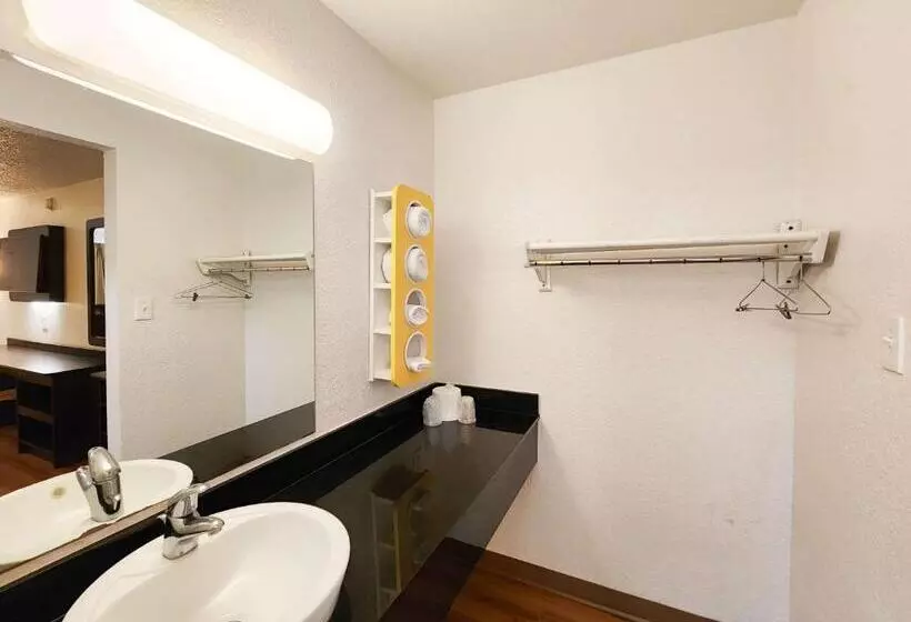 Motel 6 Baytown, Tx  Baytown East