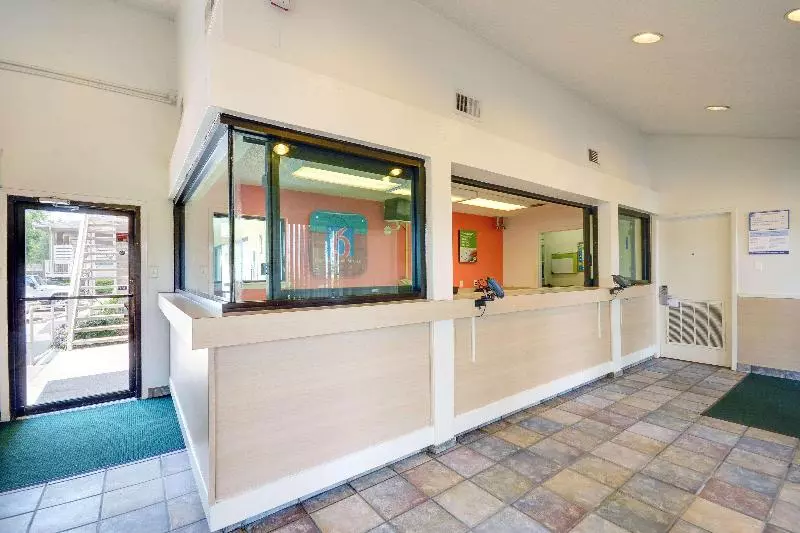 Motel 6 Baytown, Tx  Baytown East