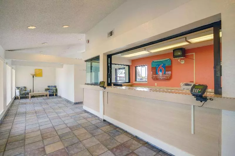 Motel 6 Baytown, Tx  Baytown East