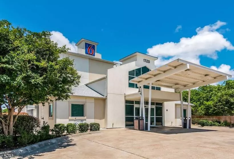 Motel 6cleburne, Tx