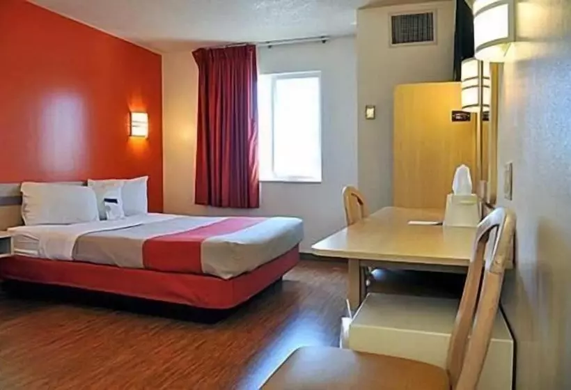 Motel 6milan, Oh Sandusky