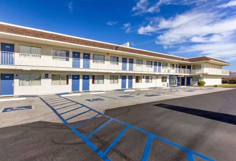 Motel 6phoenix, Az  North Bell Road