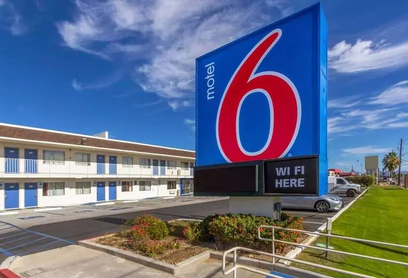 Motel 6phoenix, Az  North Bell Road