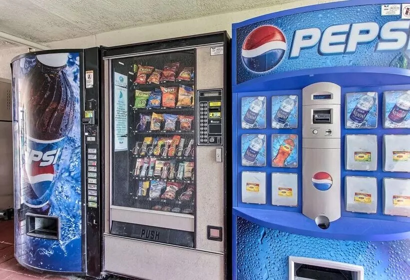 Motel 6salinas, Ca  North Monterey Area