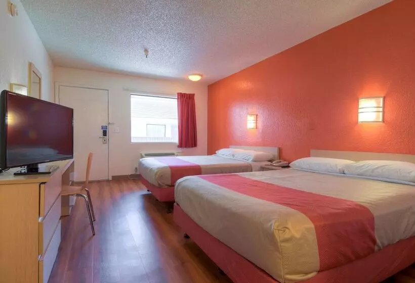 Motel 6 Santa Ana, Ca