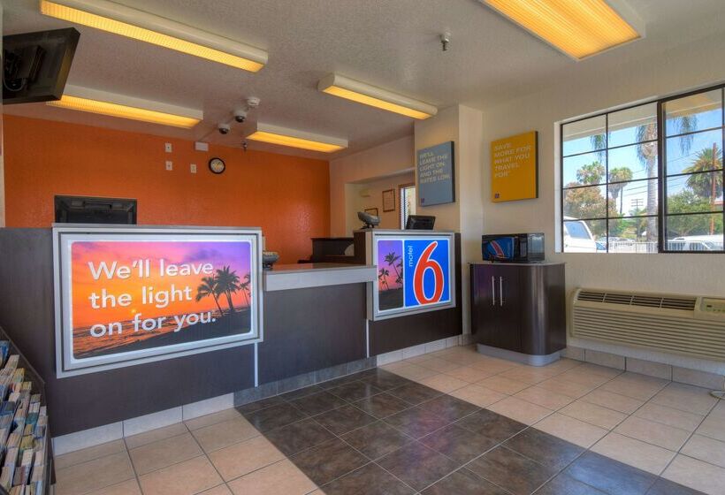 Motel 6 Santa Ana, Ca