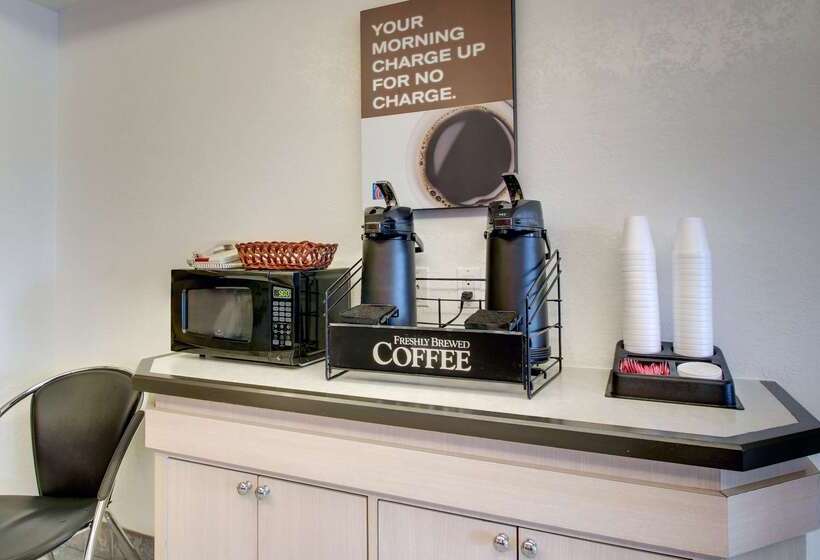 Motel 6 Springfield, Il I 55 I 72