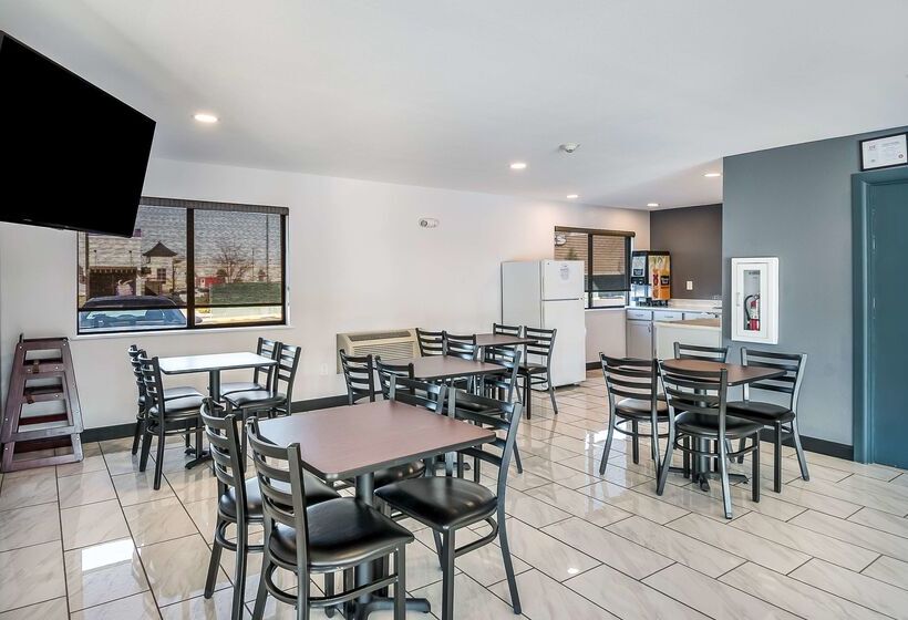 Мотель Americas Best Value Inn East Peoria