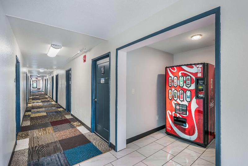 Мотель Americas Best Value Inn East Peoria