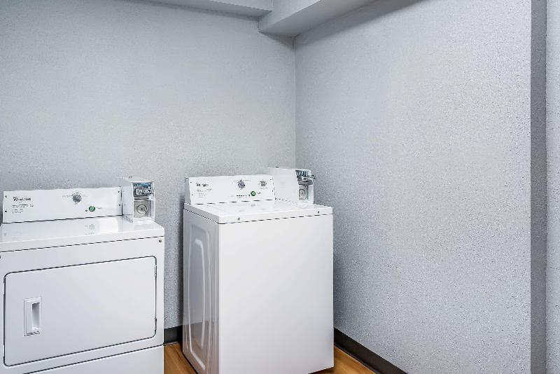 Мотель Americas Best Value Inn East Peoria