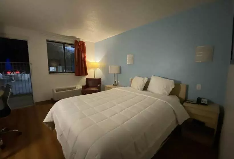 مُتل Loyalty Inn Tallahassee