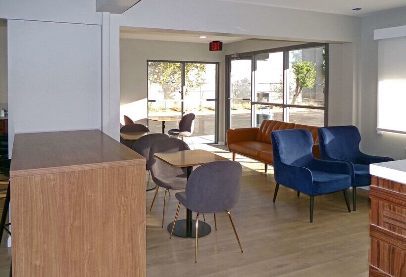 汽车旅馆 Clarion Pointe Ridgecrest Near China Lake Naval Station