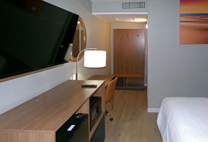 汽车旅馆 Clarion Pointe Ridgecrest Near China Lake Naval Station