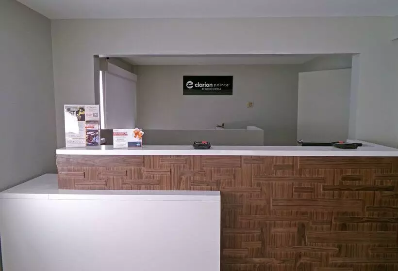 Мотель Clarion Pointe Ridgecrest Near China Lake Naval Station