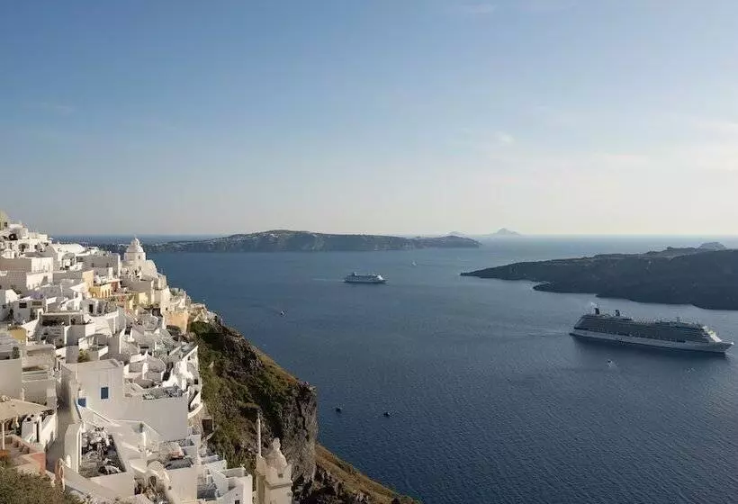 Pensió Asha Luxury Suites