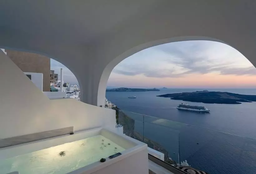 Pensió Asha Luxury Suites