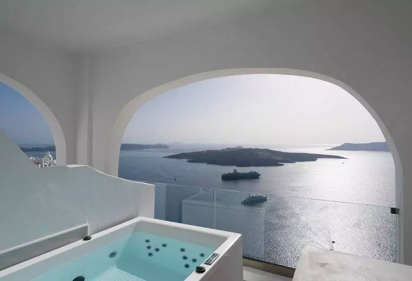 Pensió Asha Luxury Suites