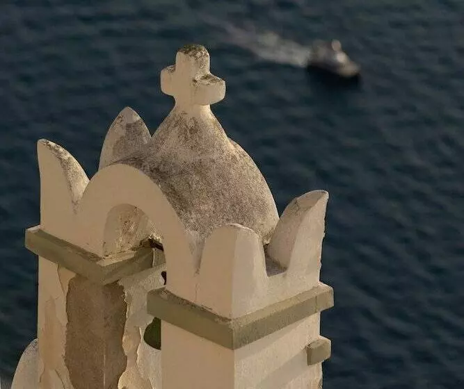 Pensió Asha Luxury Suites