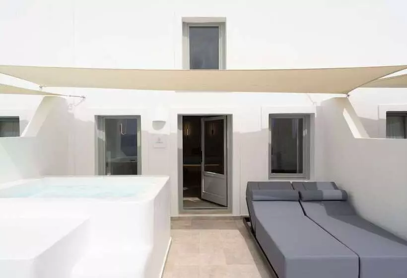 Pensió Asha Luxury Suites