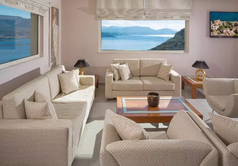 Princess Kyniska Suites