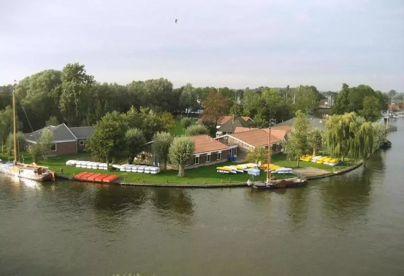 הוסטל Stayokay Heeg Friesland