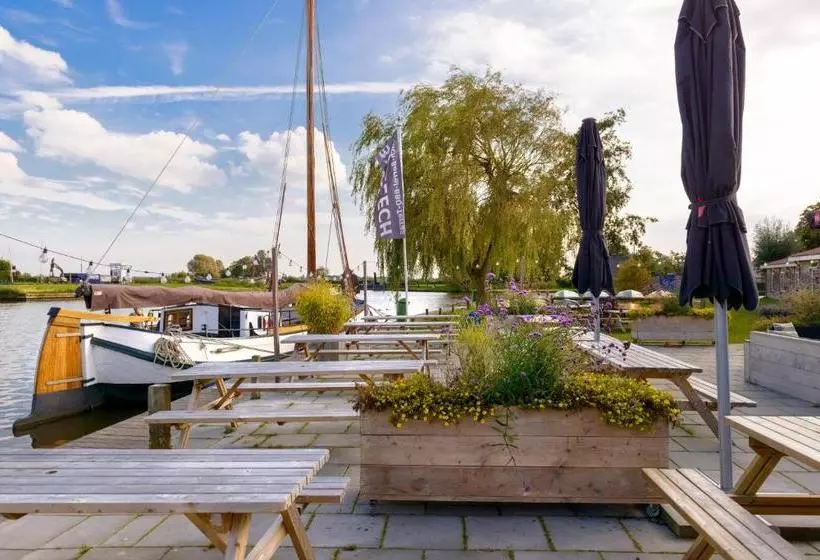 הוסטל Stayokay Heeg Friesland