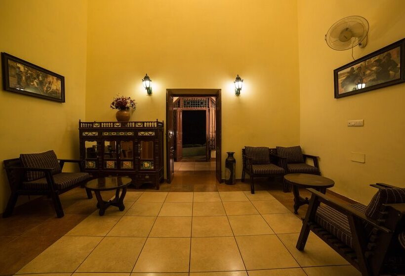 민박 The Colonial Manek Manor