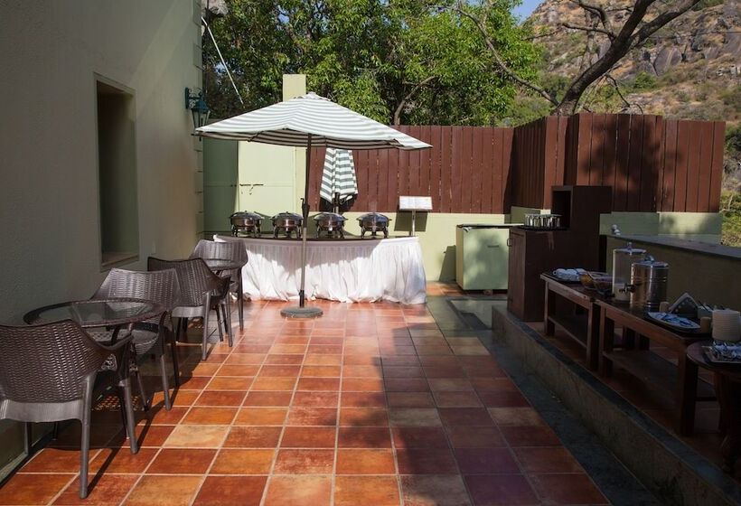 민박 The Colonial Manek Manor