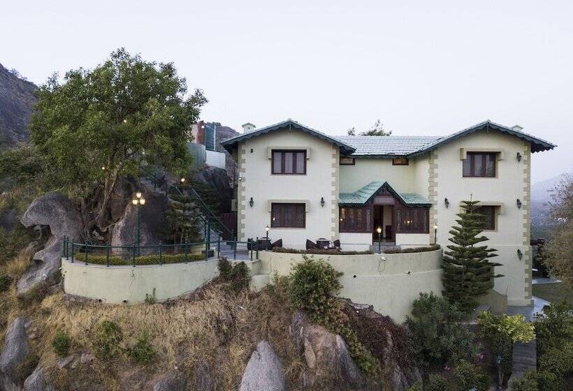 민박 The Colonial Manek Manor