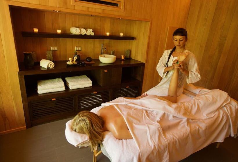 Отель Andbeyond Vira Vira