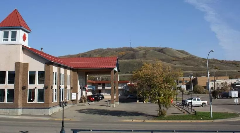 Отель Bcminns  Peace River