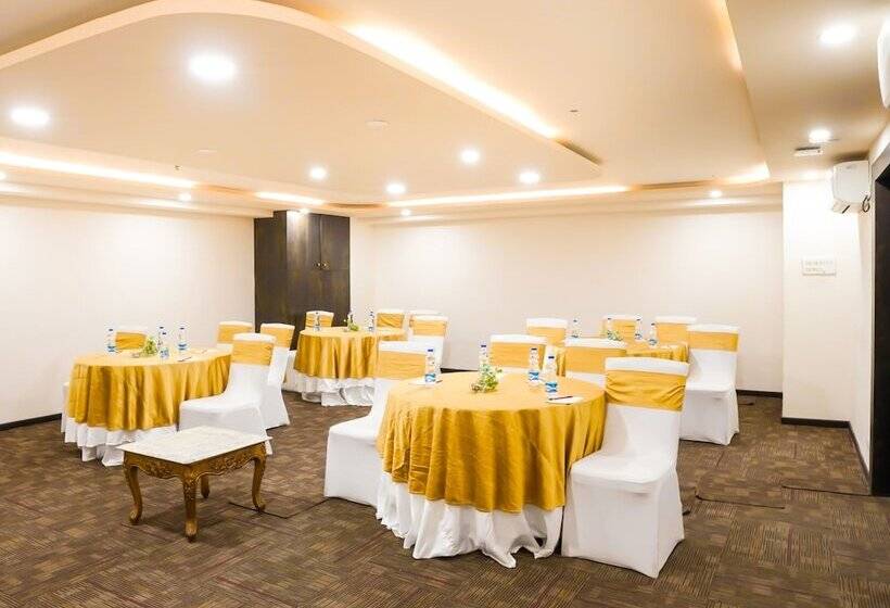 酒店 Bloomsuites I Electronics City